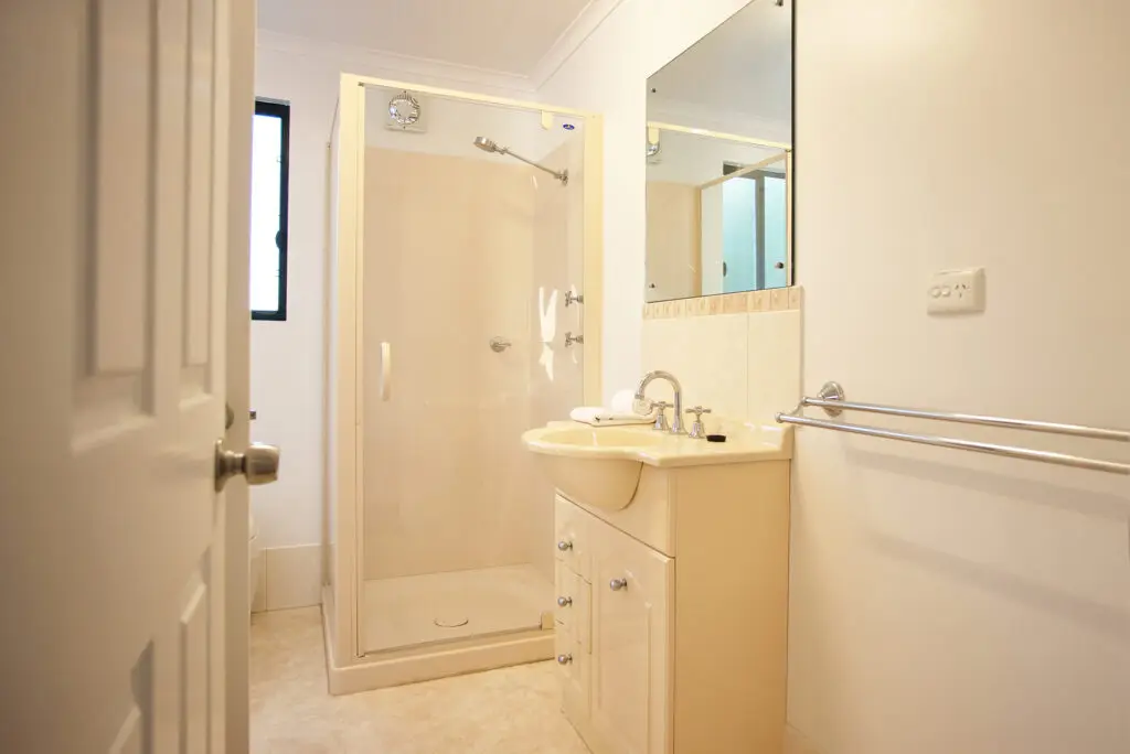 R Murray HB Class Act 0018